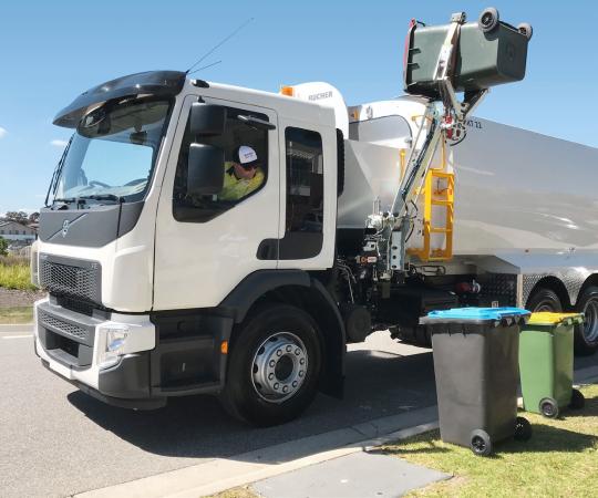 refuse side loader