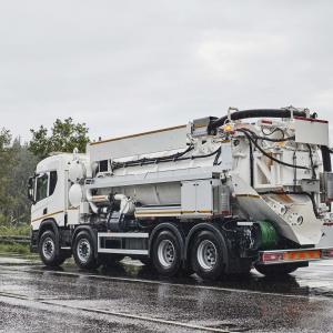 SuperFlex® 414 Combination sewer cleaning unit SuperFlex® 414 Combination sewer cleaning unit UK IE