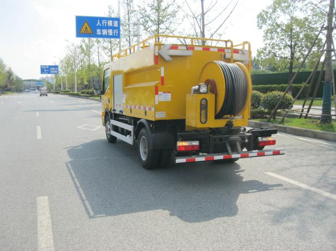 PowerJet - 清洗车| Bucher Municipal