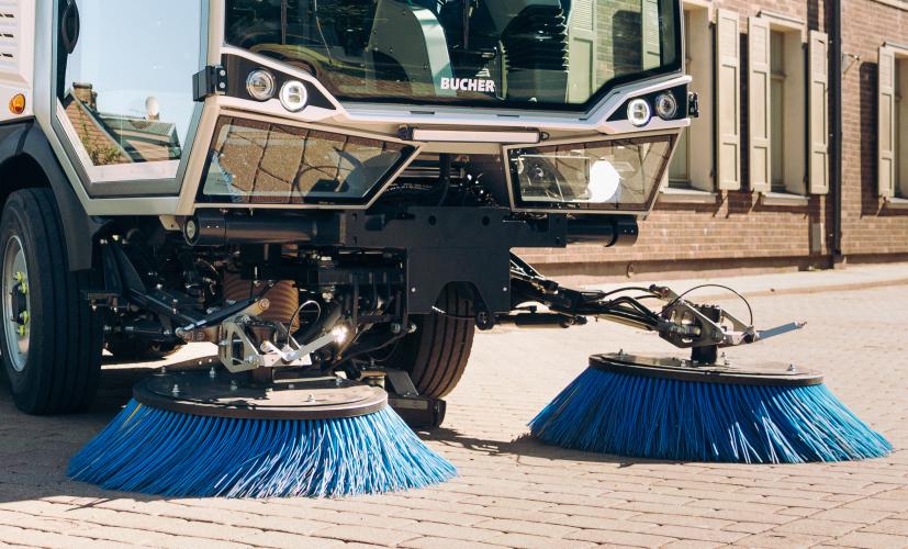 Bucher CityCat VR50 with pushed sweep gear