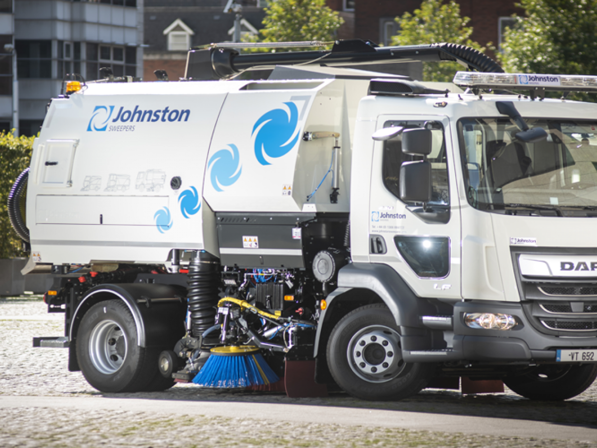 MaxPowa E35m - Truck mounted sweepers | Bucher Municipal