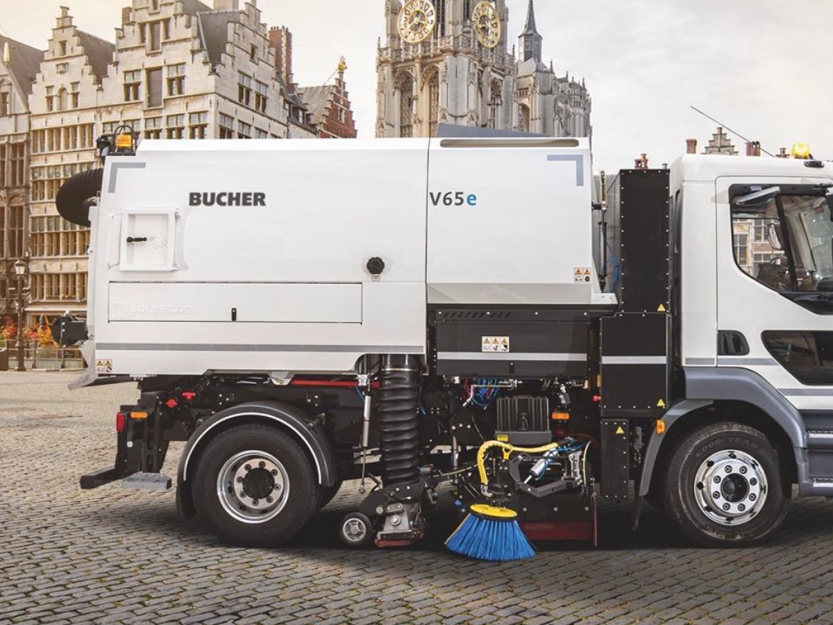 Truck sweepers Municipal MaxPowa United E35m - Bucher mounted States | |